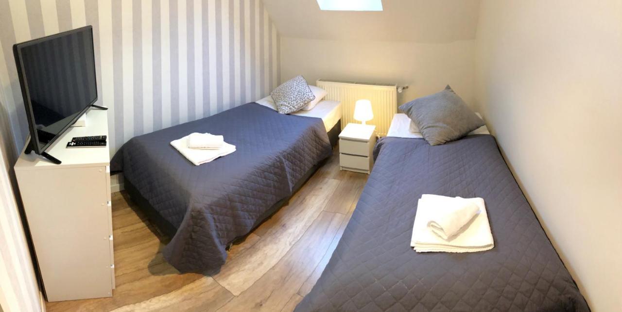Dom Tkacki - Apartamenty - Pokoje - Jacuzzi Kudowa-Zdrój Eksteriør bilde